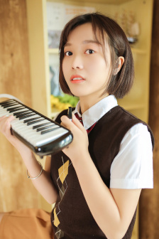 欧美《交换做爰》HD